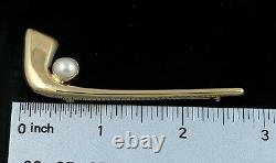 18k Yellow Gold Pearl Field Hockey Stick And Ball Pin Brooch