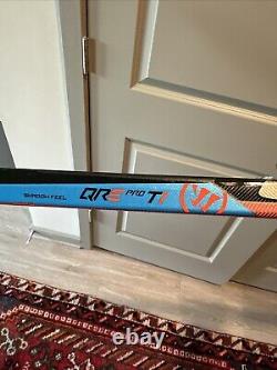 2 Warrior Covert QRE10 Right Handed W01 Curve 105 Flex Senior Hockey Stick