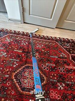 2 Warrior Covert QRE10 Right Handed W01 Curve 105 Flex Senior Hockey Stick