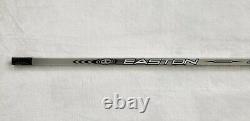 Easton Synergy SL Super Light Lidstrom 110 RH Pro Hockey Stick Heel Non Grip