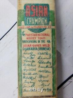 Pakistan Field Hockey Antique 1962 Asian Games Champion Signed Autographed Stick